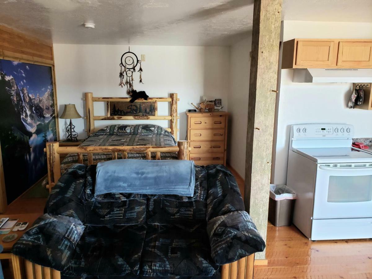 Wolf Den Log Cabin Motel And Rv Park Thayne Bagian luar foto
