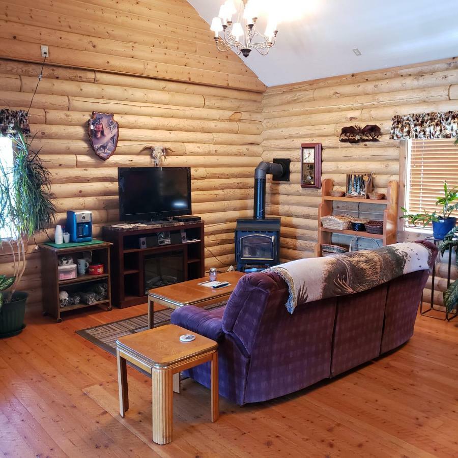 Wolf Den Log Cabin Motel And Rv Park Thayne Bagian luar foto